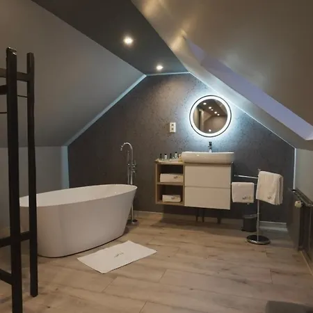 Couette-café Les M Wanze