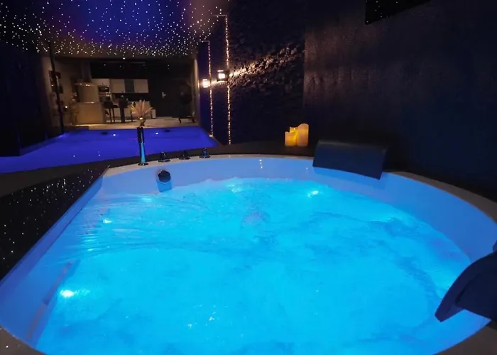 Les M Bed & Breakfast 5*