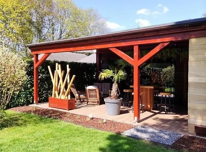 Bed & Breakfast Les M 5*